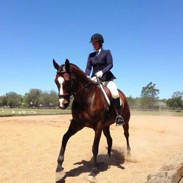 emma ward on equestrian horse 